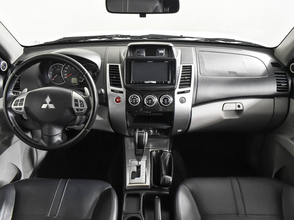 Mitsubishi Pajero Sport 2.5 АКПП, 2013, 125 000 км фото 7