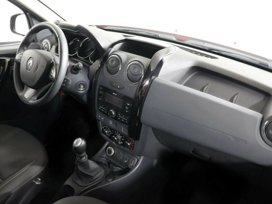 Renault Duster 2.0 МКПП, 2018, 60 000 км фото 6