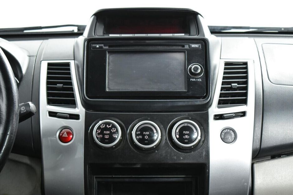 Mitsubishi Pajero Sport 2.4 АКПП, 2015, 105 000 км фото 8