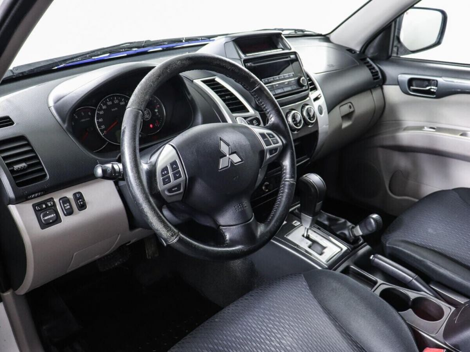 Mitsubishi Pajero Sport 2.4 АКПП, 2015, 107 000 км фото 5