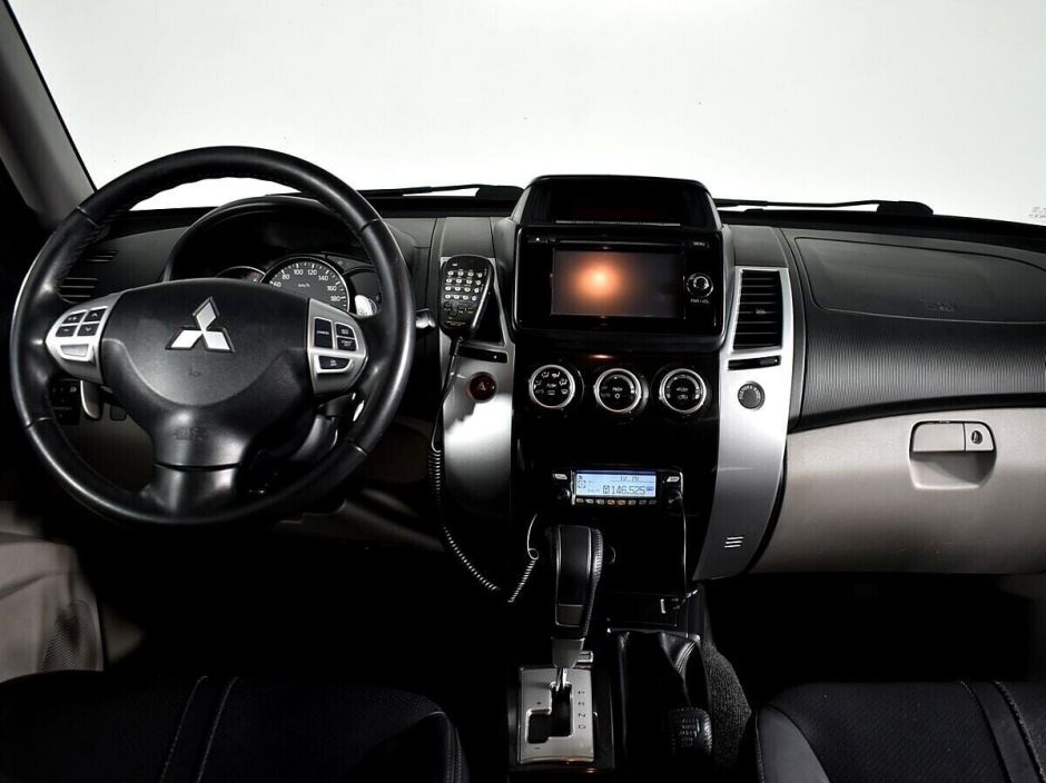 Mitsubishi Pajero Sport 2.4 АКПП, 2015, 104 000 км фото 6