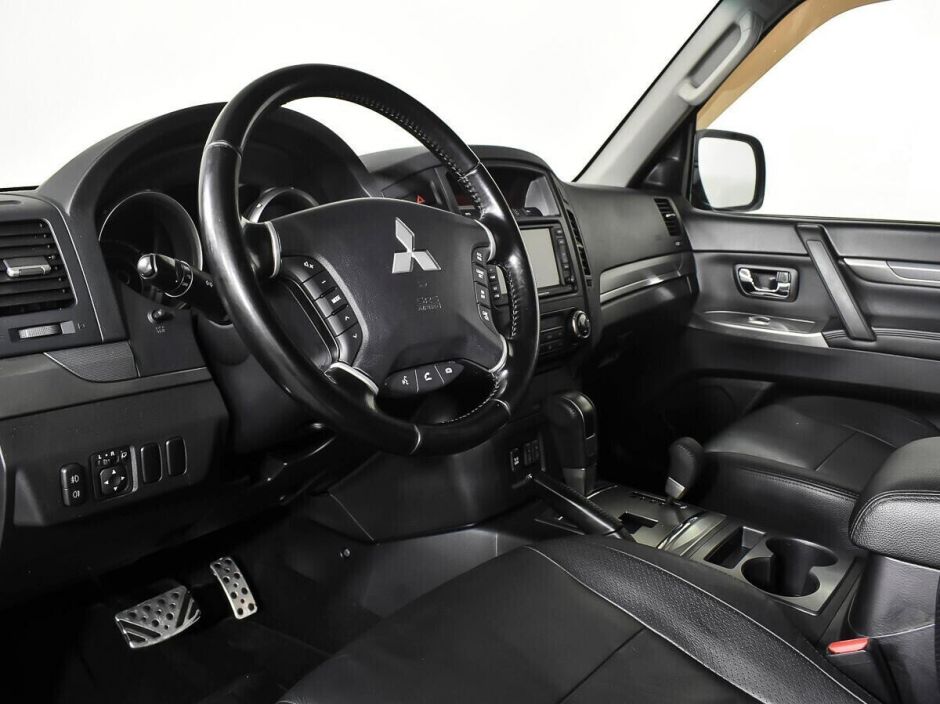 Mitsubishi Pajero 3.2 АКПП, 2011, 143 000 км фото 5