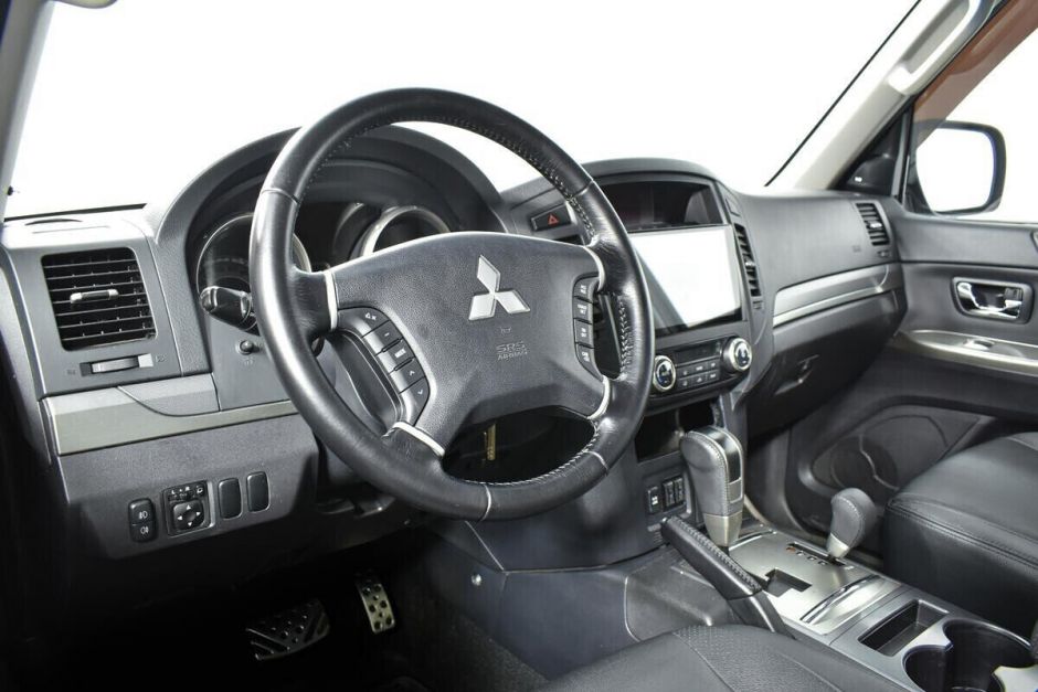Mitsubishi Pajero 3.0 АКПП, 2012, 137 000 км фото 5