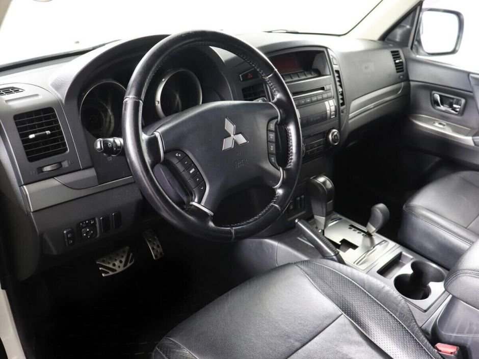 Mitsubishi Pajero 3.0 АКПП, 2013, 132 000 км фото 5