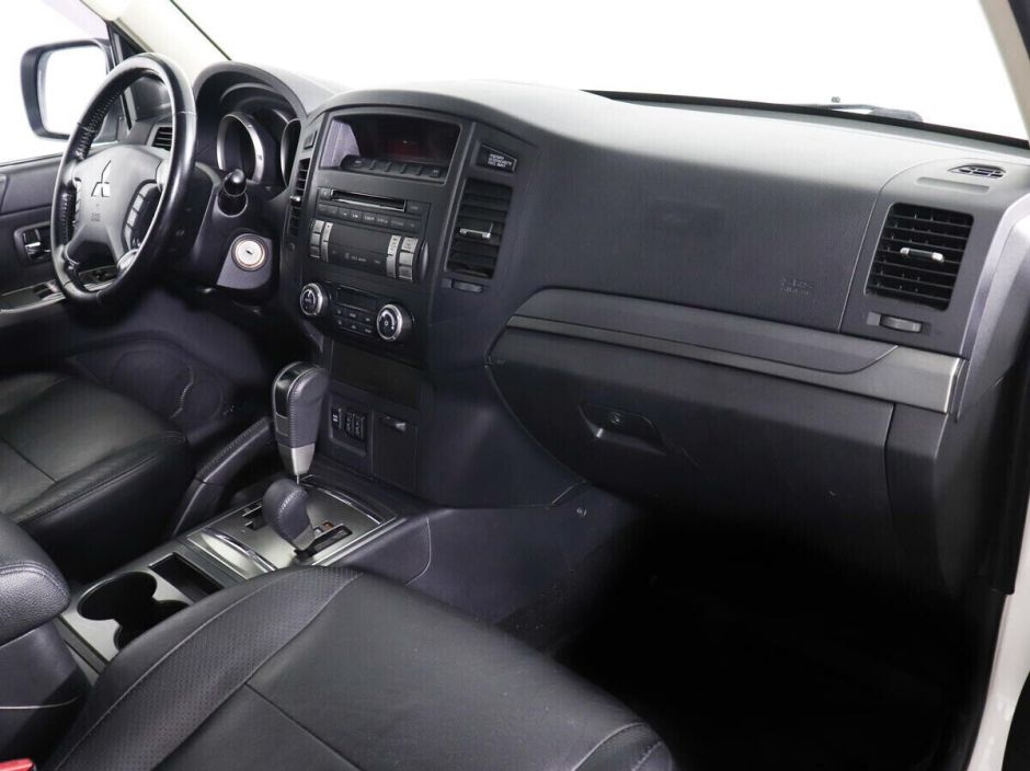 Mitsubishi Pajero 3.0 АКПП, 2013, 132 000 км фото 8