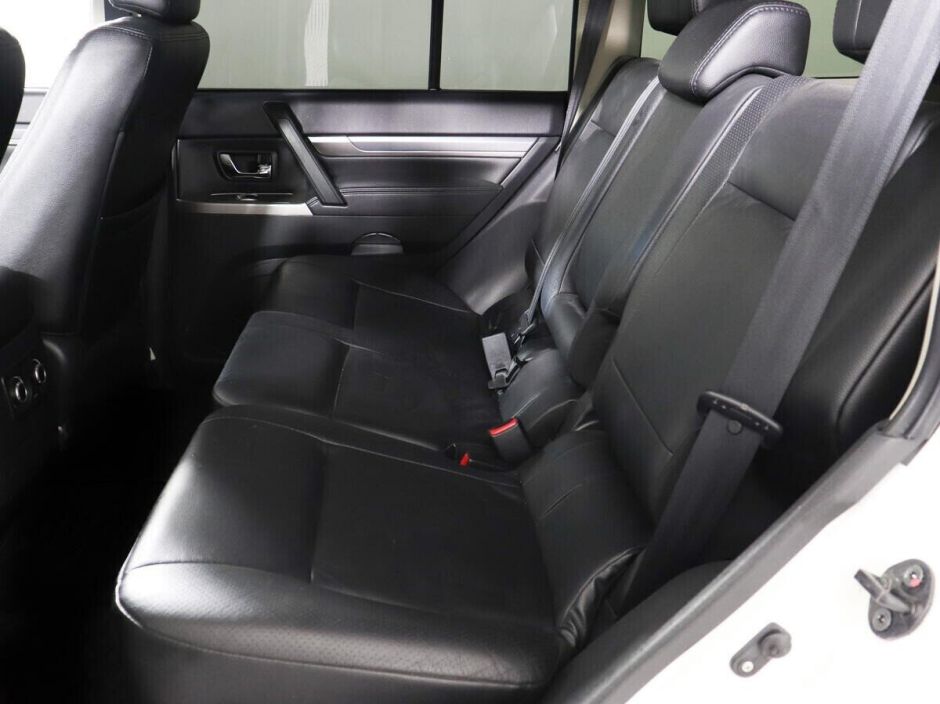 Mitsubishi Pajero 3.0 АКПП, 2013, 132 000 км фото 9