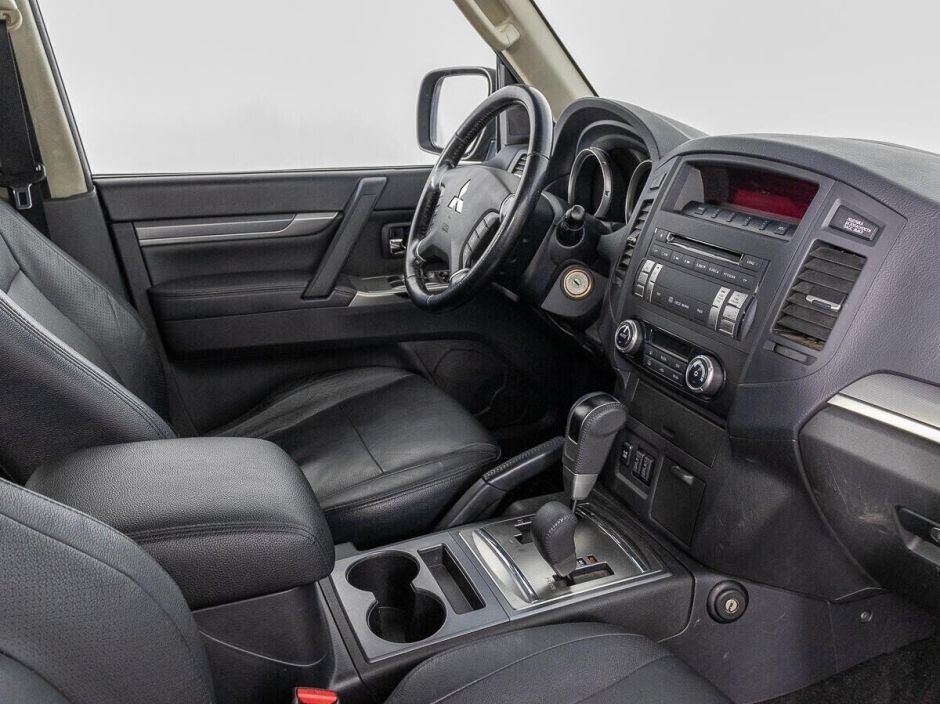 Mitsubishi Pajero 3.0 АКПП, 2013, 129 000 км фото 8