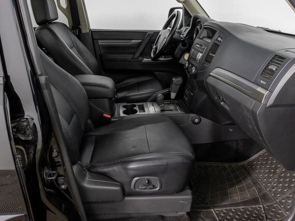 Mitsubishi Pajero 3.0 АКПП, 2013, 129 000 км фото 9