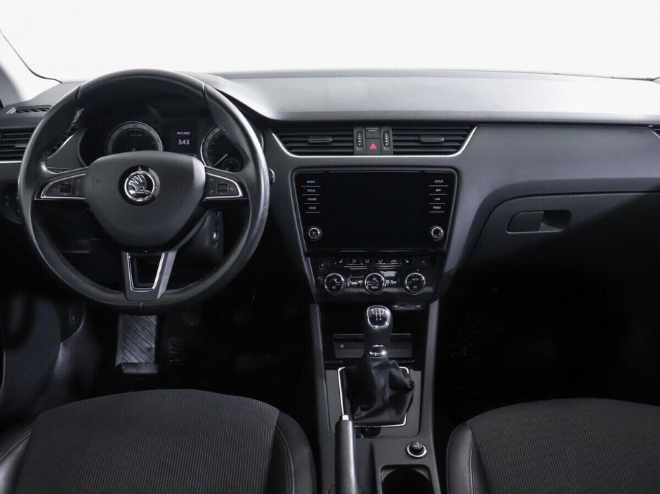 Skoda Octavia 1.6 МКПП, 2017, 84 000 км фото 6