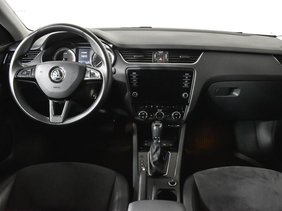 Skoda Octavia 1.5 РКПП, 2018, 72 000 км фото 7