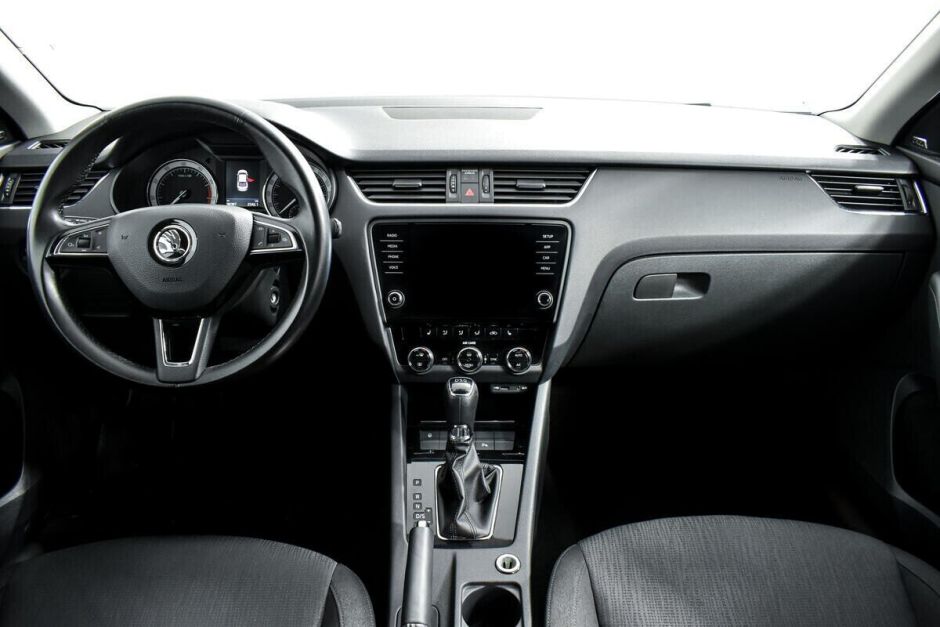 Skoda Octavia 1.8 РКПП, 2017, 86 000 км фото 6