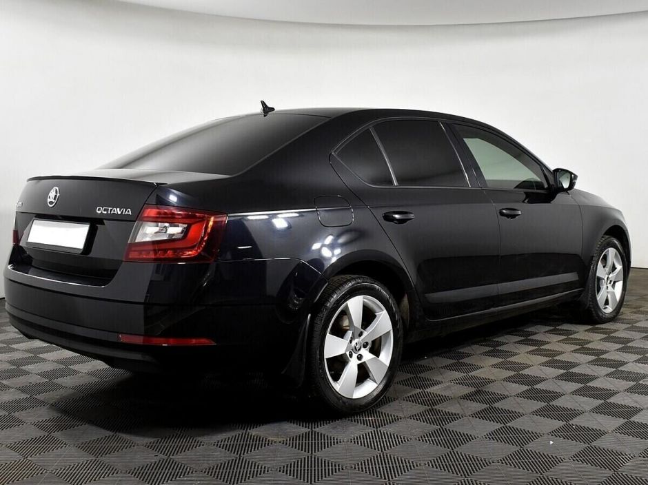 Skoda Octavia 1.8 МКПП, 2018, 71 000 км фото 2