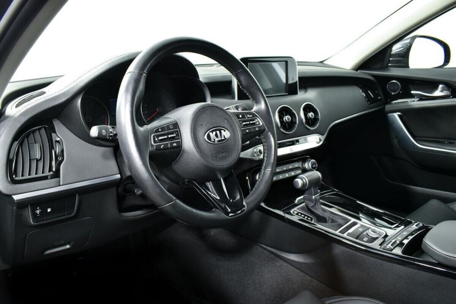 Kia Stinger 2.0 АКПП, 2020, 39 000 км фото 5