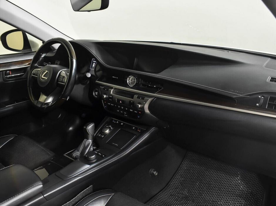 Lexus ES 2.0 АКПП, 2015, 100 000 км фото 8