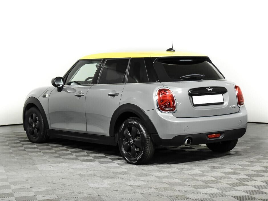 MINI Hatch 1.5 РКПП, 2018, 66 000 км фото 4