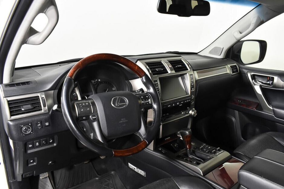 Lexus GX 4.6 АКПП, 2011, 143 000 км фото 5
