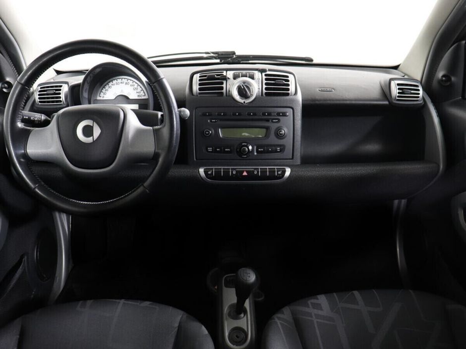 Smart Fortwo 1.0 РКПП, 2009, 179 000 км фото 6