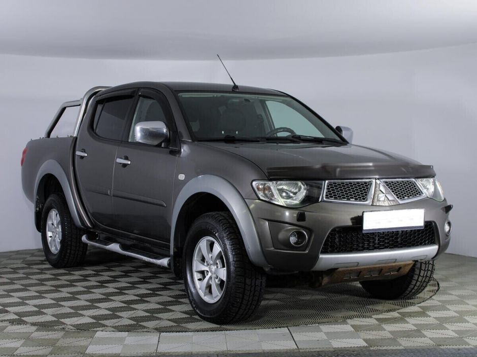 Mitsubishi L200 2.5 АКПП, 2012, 140 000 км фото 3