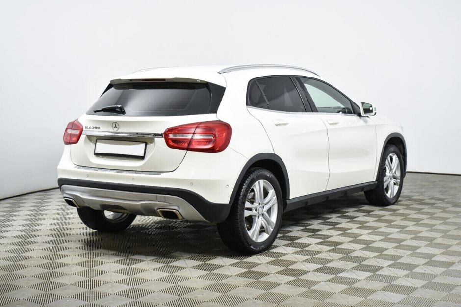 Mercedes-Benz GLA 1.6 РКПП, 2015, 101 000 км фото 2