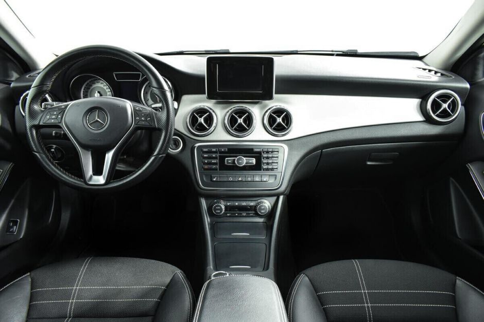 Mercedes-Benz GLA 1.6 РКПП, 2015, 101 000 км фото 6
