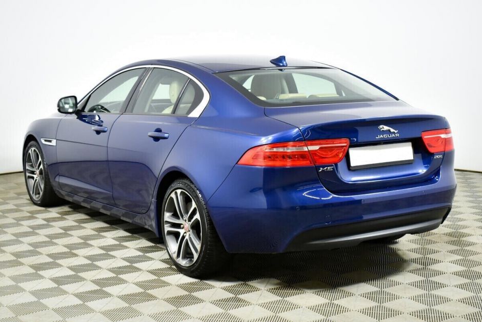 Jaguar XE 2.0 АКПП, 2016, 86 000 км фото 4