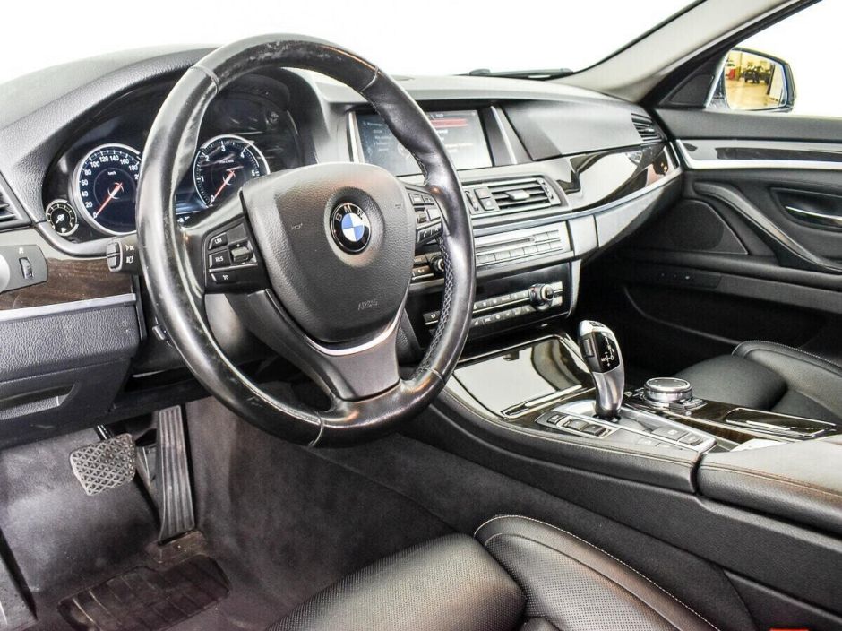 BMW 5 серии 3.0 АКПП, 2014, 117 000 км фото 3