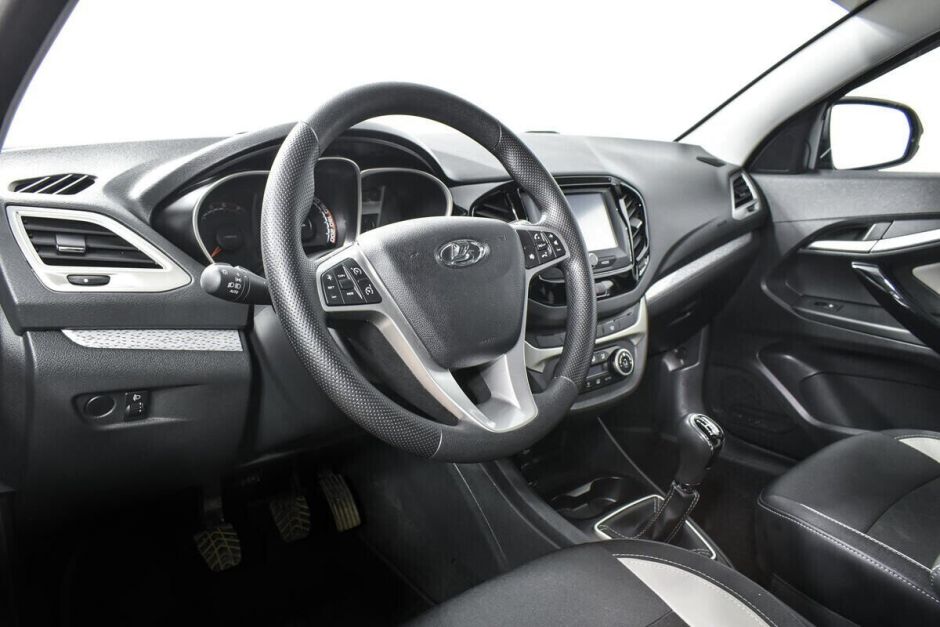 LADA (ВАЗ) Vesta 1.8 МКПП, 2018, 63 000 км фото 5
