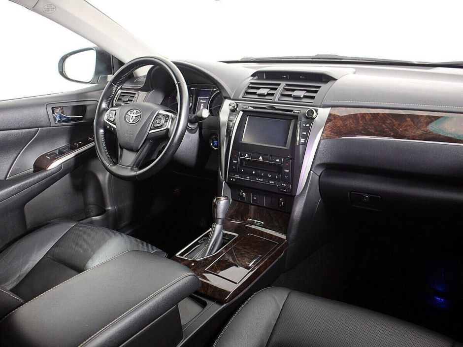 Toyota Camry 2.5 АКПП, 2017, 80 000 км фото 8