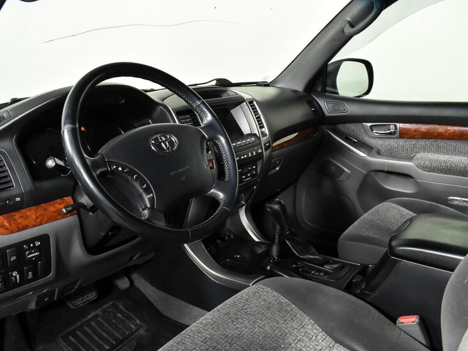 Toyota Land Cruiser Prado 3.0 АКПП, 2008, 182 000 км фото 5