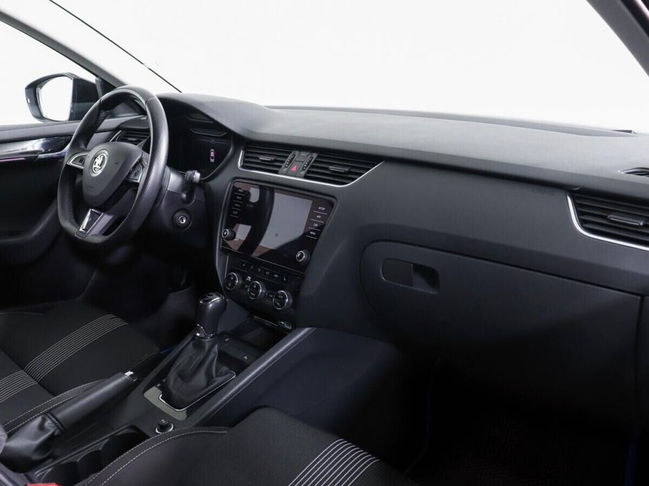 Skoda Octavia 1.8 РКПП, 2018, 59 000 км фото 9