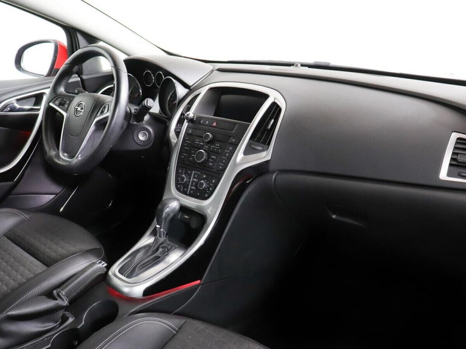 Opel Astra 1.6 АКПП, 2014, 108 000 км фото 8