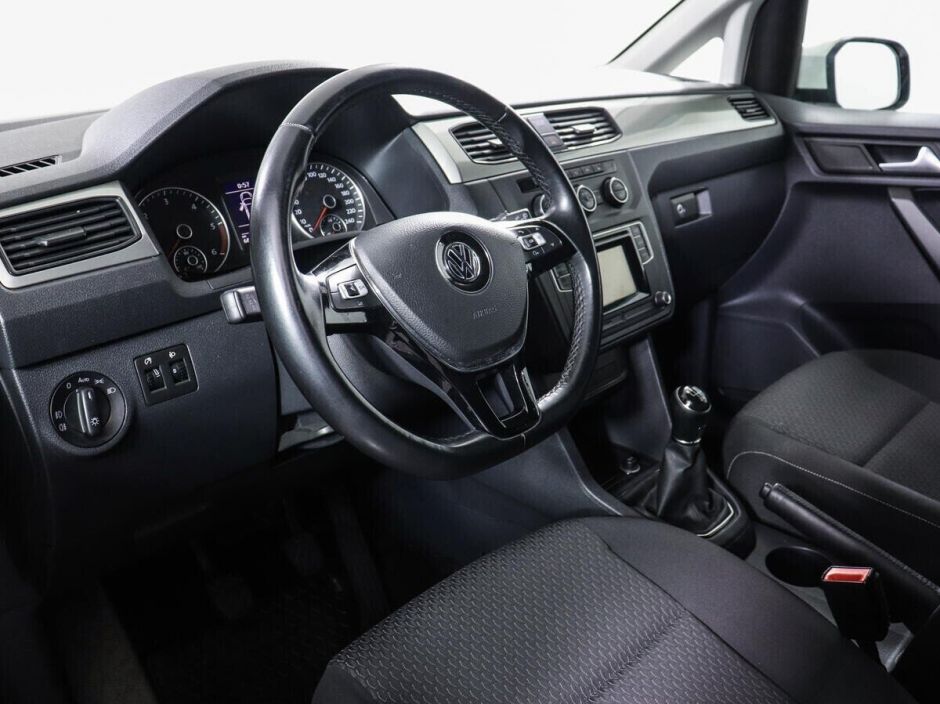 Volkswagen Caddy 1.6 МКПП, 2015, 100 000 км фото 5