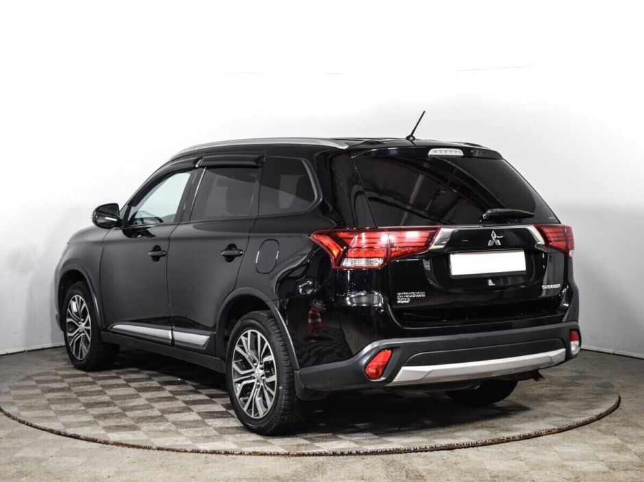 Mitsubishi Outlander 2.0 CVT, 2016, 90 000 км фото 4