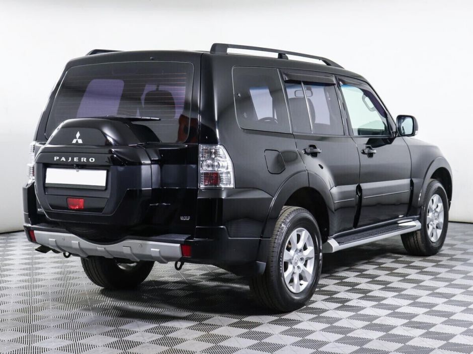 Mitsubishi Pajero 3.0 АКПП, 2016, 87 000 км фото 2