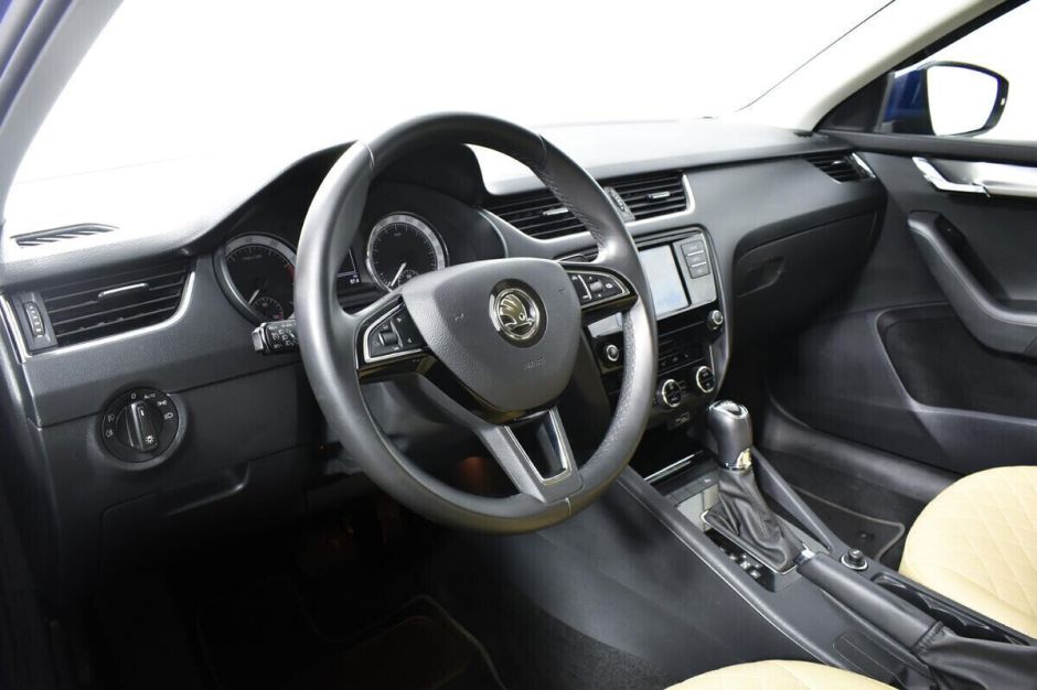 Skoda Octavia 1.5 РКПП, 2019, 54 000 км фото 5