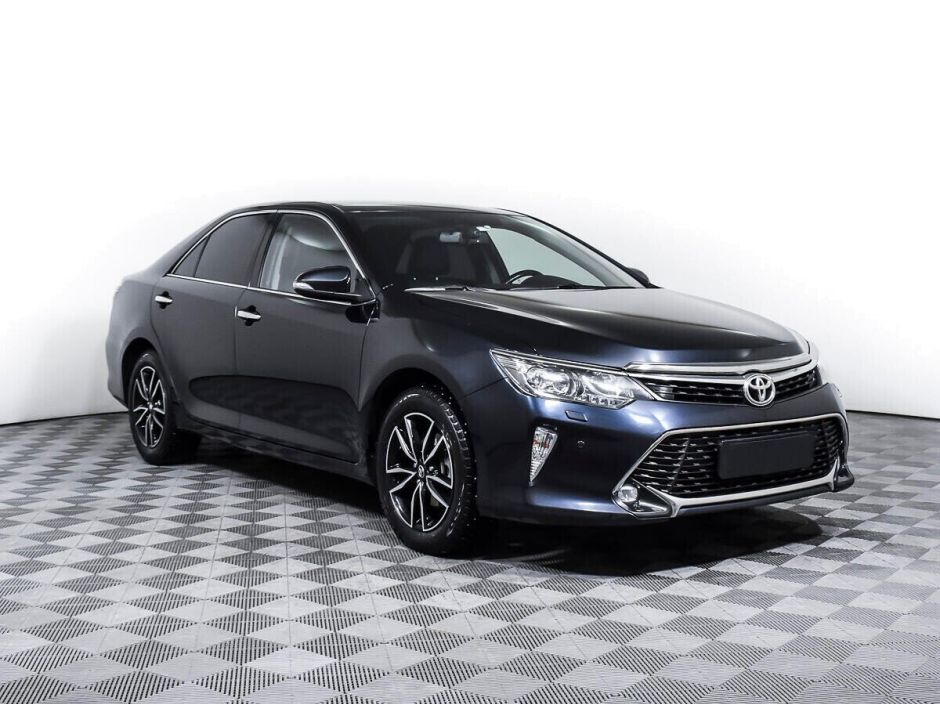 Toyota Camry 2.5 АКПП, 2018, 70 000 км фото 3