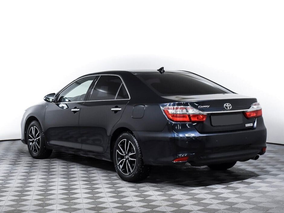 Toyota Camry 2.5 АКПП, 2018, 70 000 км фото 4