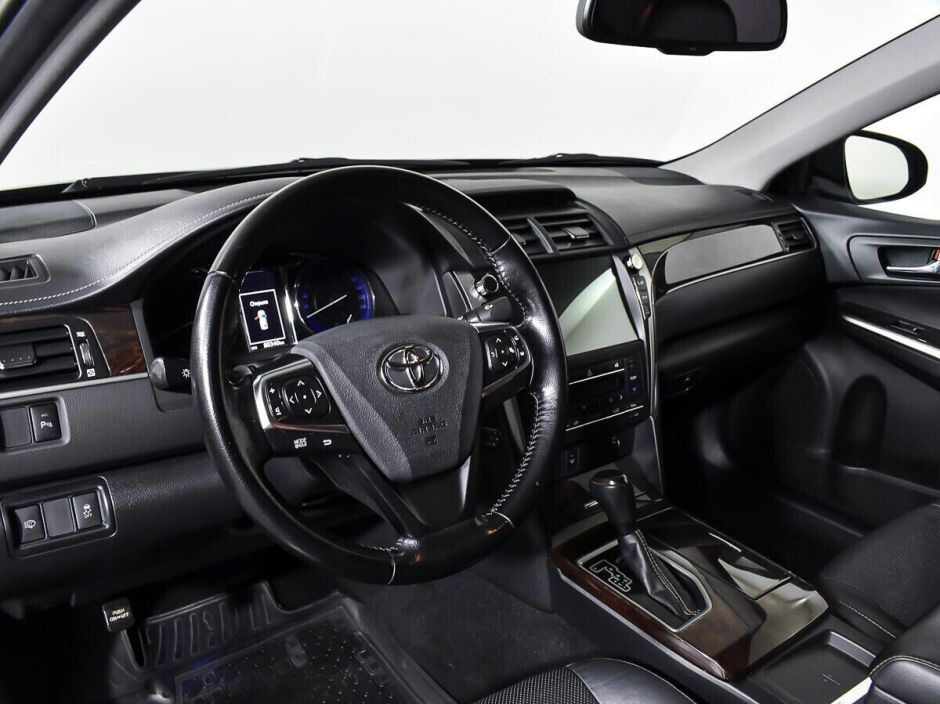 Toyota Camry 2.5 АКПП, 2018, 70 000 км фото 5