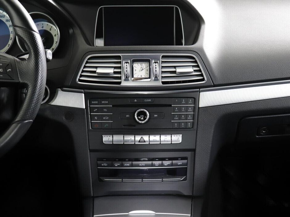 Mercedes-Benz E-Класс 2.0 АКПП, 2016, 98 000 км фото 7