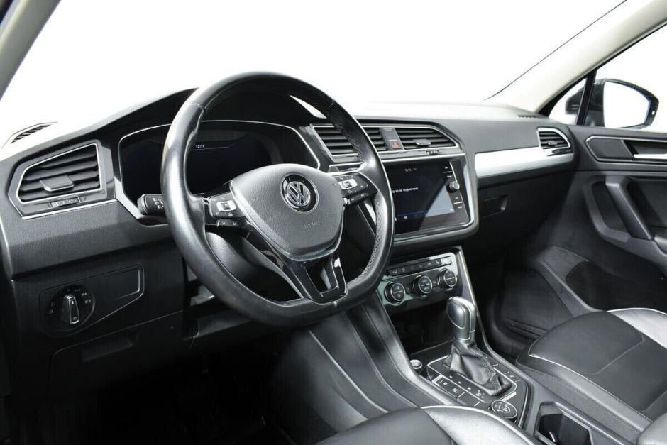 Volkswagen Tiguan 2.0 РКПП, 2018, 59 000 км фото 5