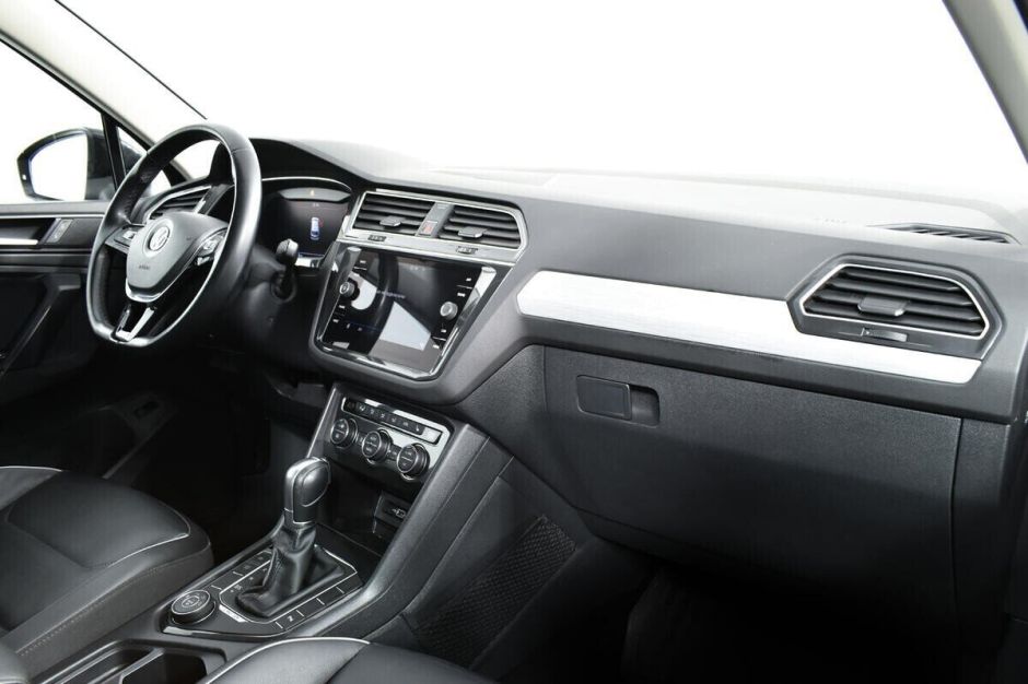 Volkswagen Tiguan 2.0 РКПП, 2018, 59 000 км фото 7