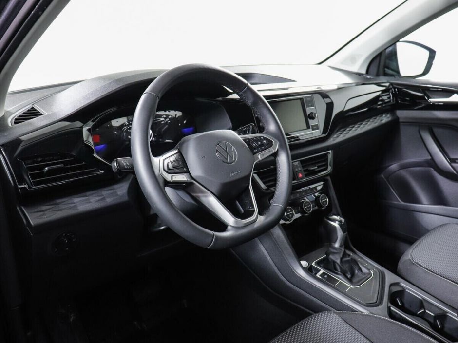 Volkswagen Taos 1.6 АКПП, 2021, 30 000 км фото 5